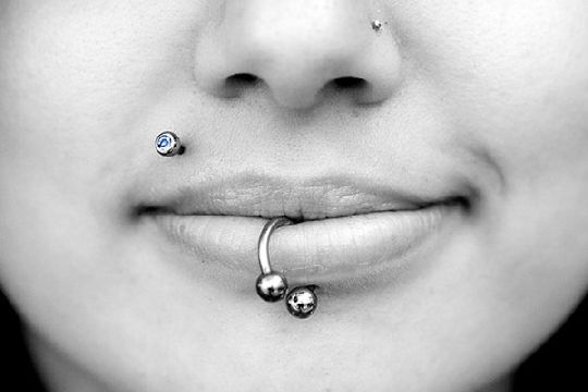 Piercing na Boca: Curiosidades e Cuidados - 021 Dental